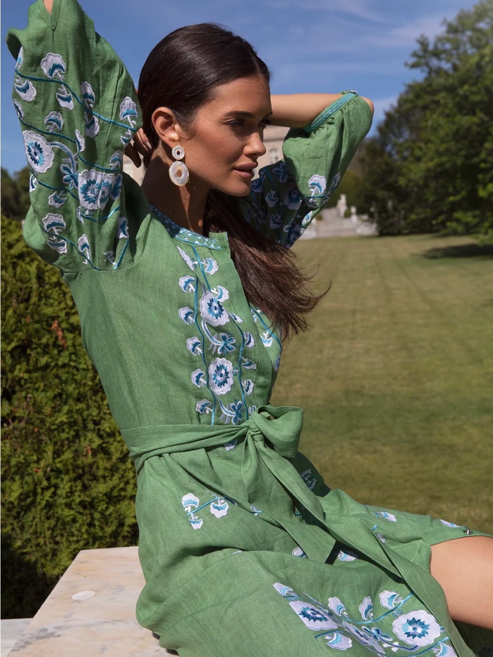 Lucia dress by ASHA emerald green linen with blue embroidery! Perfect dress! - Picture 2 of 9